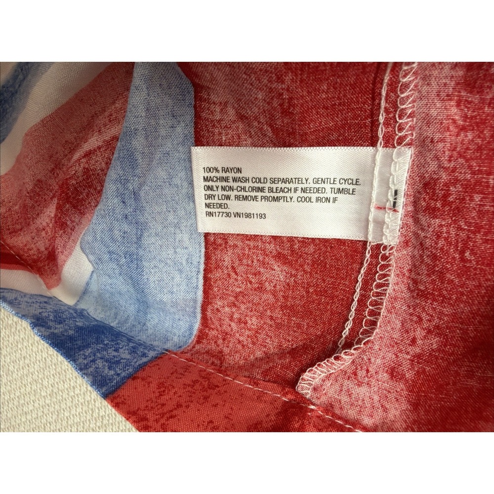 New Original Use Mens 100% Rayon Striped Button Down Shirt Size L Red White Blue - Picture 9 of 11